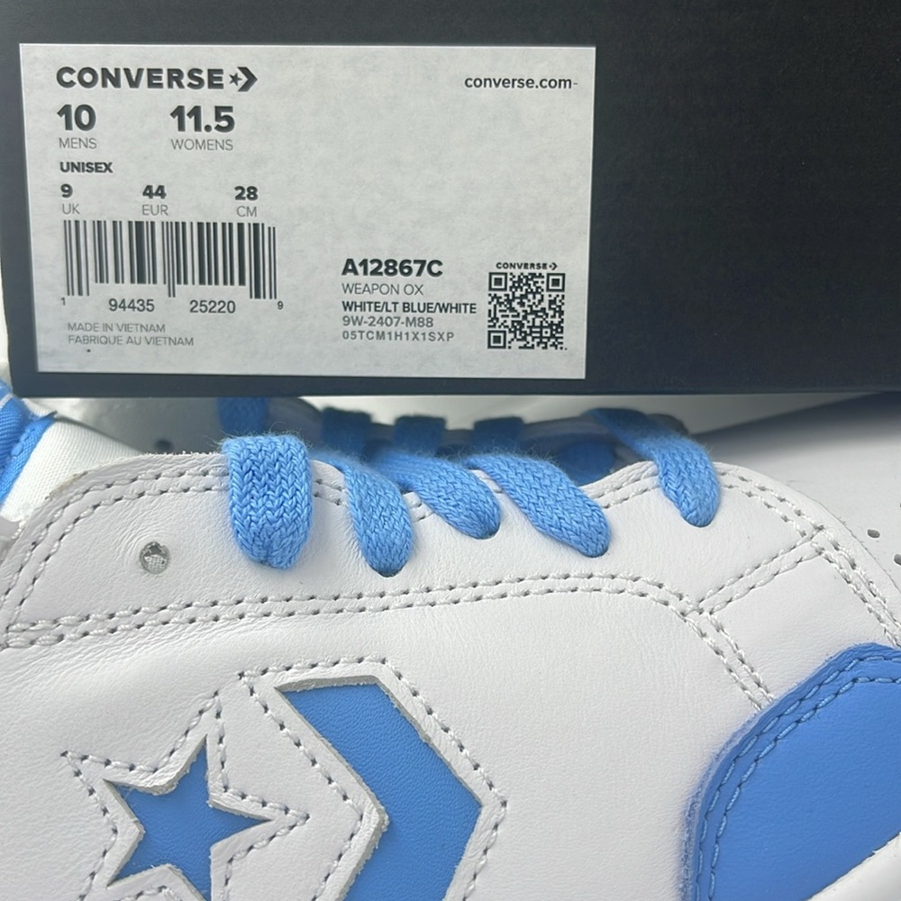 Converse Men’s White and Blue Sneakers A12867C
WEAPON OX
WHITE/LT BLUE/WHITE - Picture 16 of 16